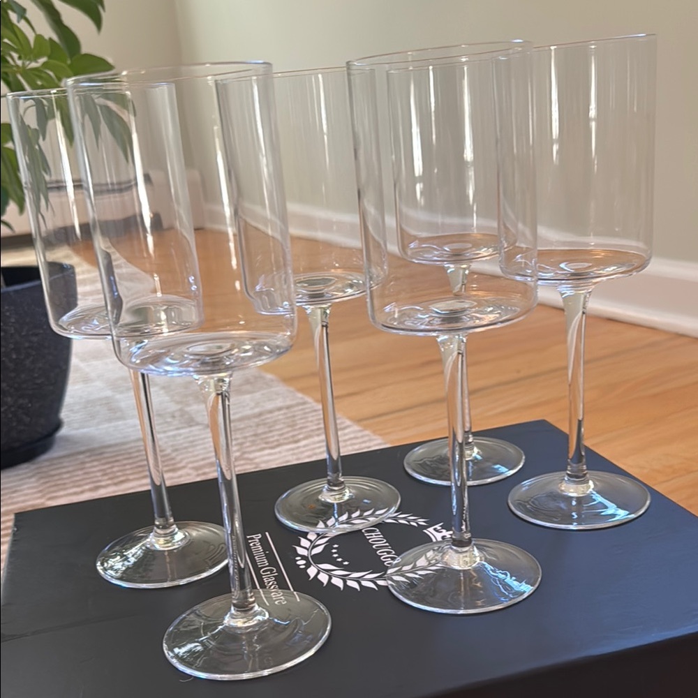 Gray Classic Drinkware Set for Dining